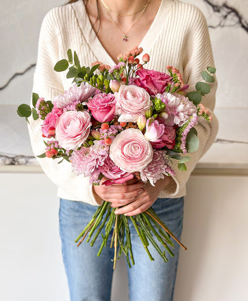 On Pointe (19+ stems)