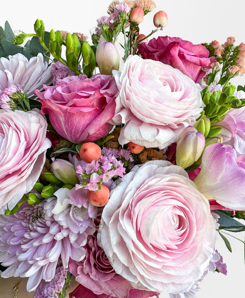 On Pointe (19+ stems)