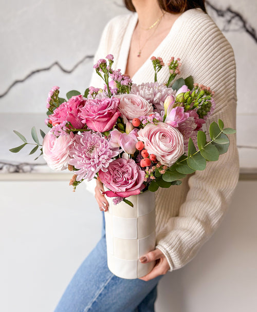 On Pointe (19+ stems)