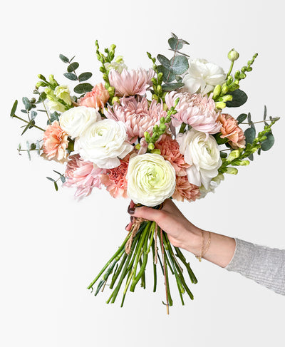 Champagne On Ice (22+ stems)