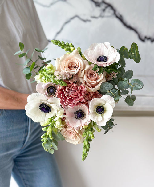 Fine and Sandy (16+ stems)