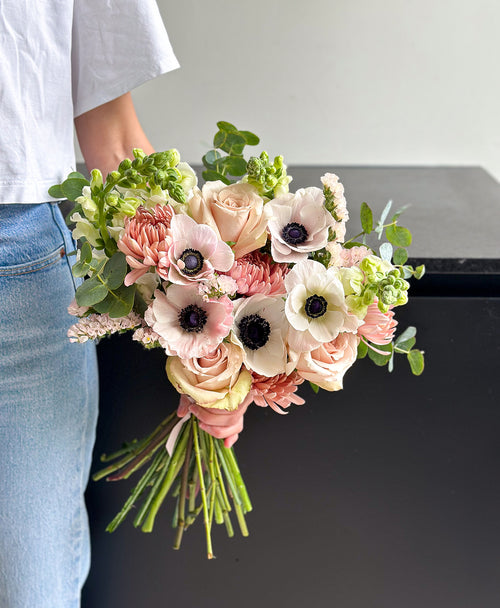 Fine and Sandy (16+ stems)