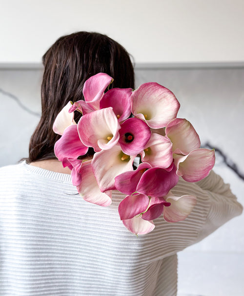 Calla On Me (20 Stems)