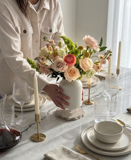 Busy Bunny (360 centrepiece)