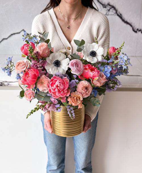 Significant Mother (360 centrepiece)