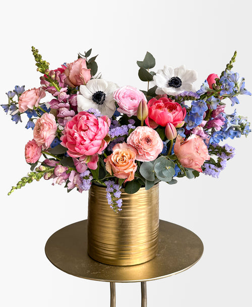 Significant Mother (360 centrepiece)