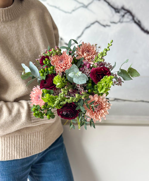 Grass is Greener (21+ stems)