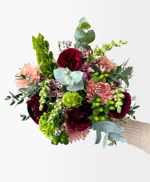 Grass is Greener (21+ stems)