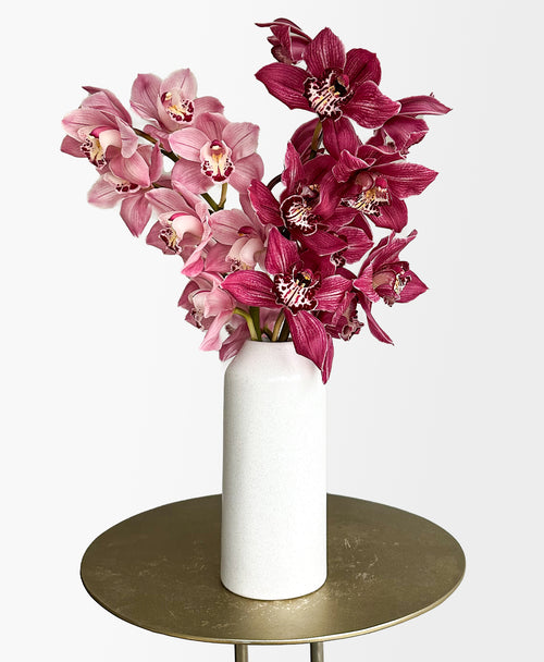 Heart Deco (19+ blooms, in vase)