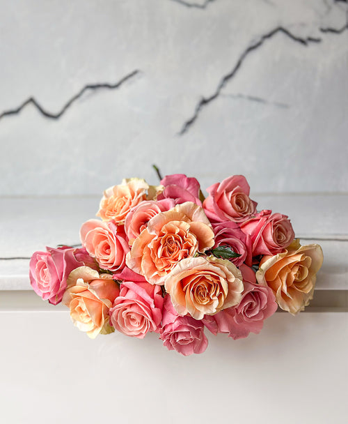 Tutti Frutti Rose Mix (15 stems)