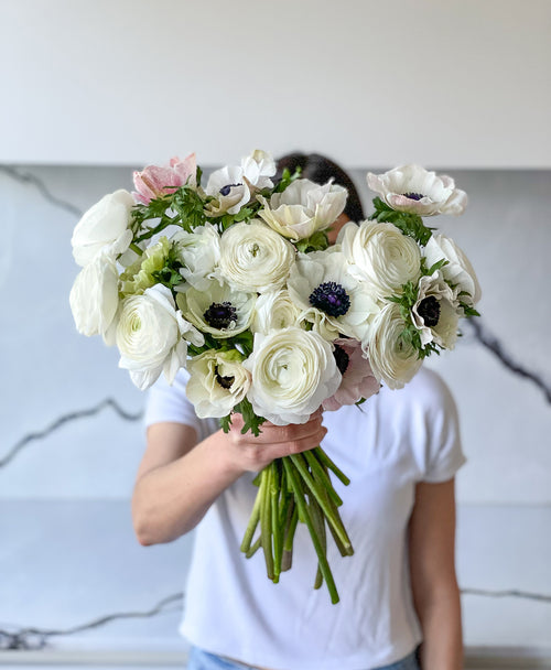 All The White Moves (20 stems)