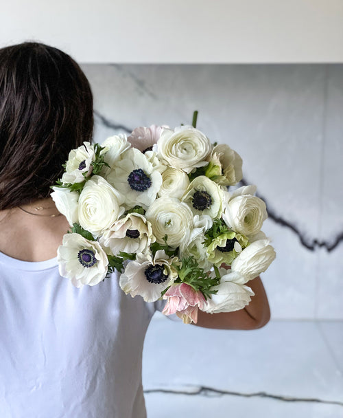 All The White Moves (20 stems)